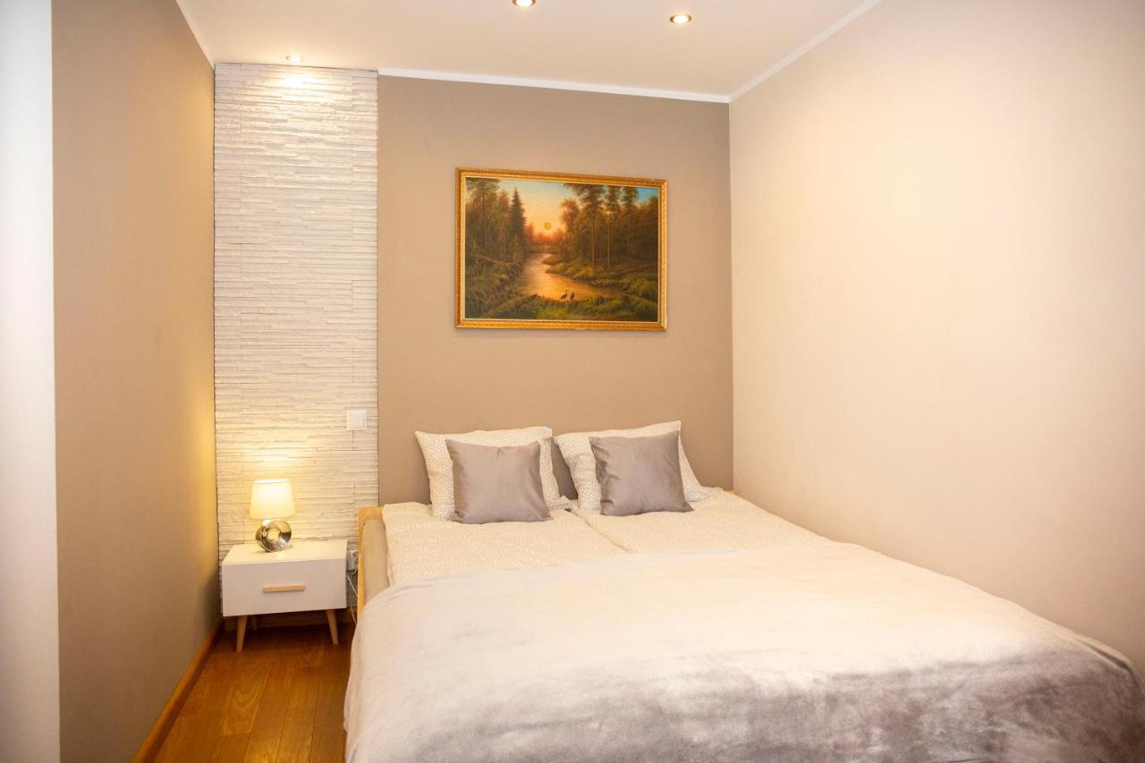 Apartament Bieszczadzkie Anioly Apartamento Ustrzyki Dolne Exterior foto